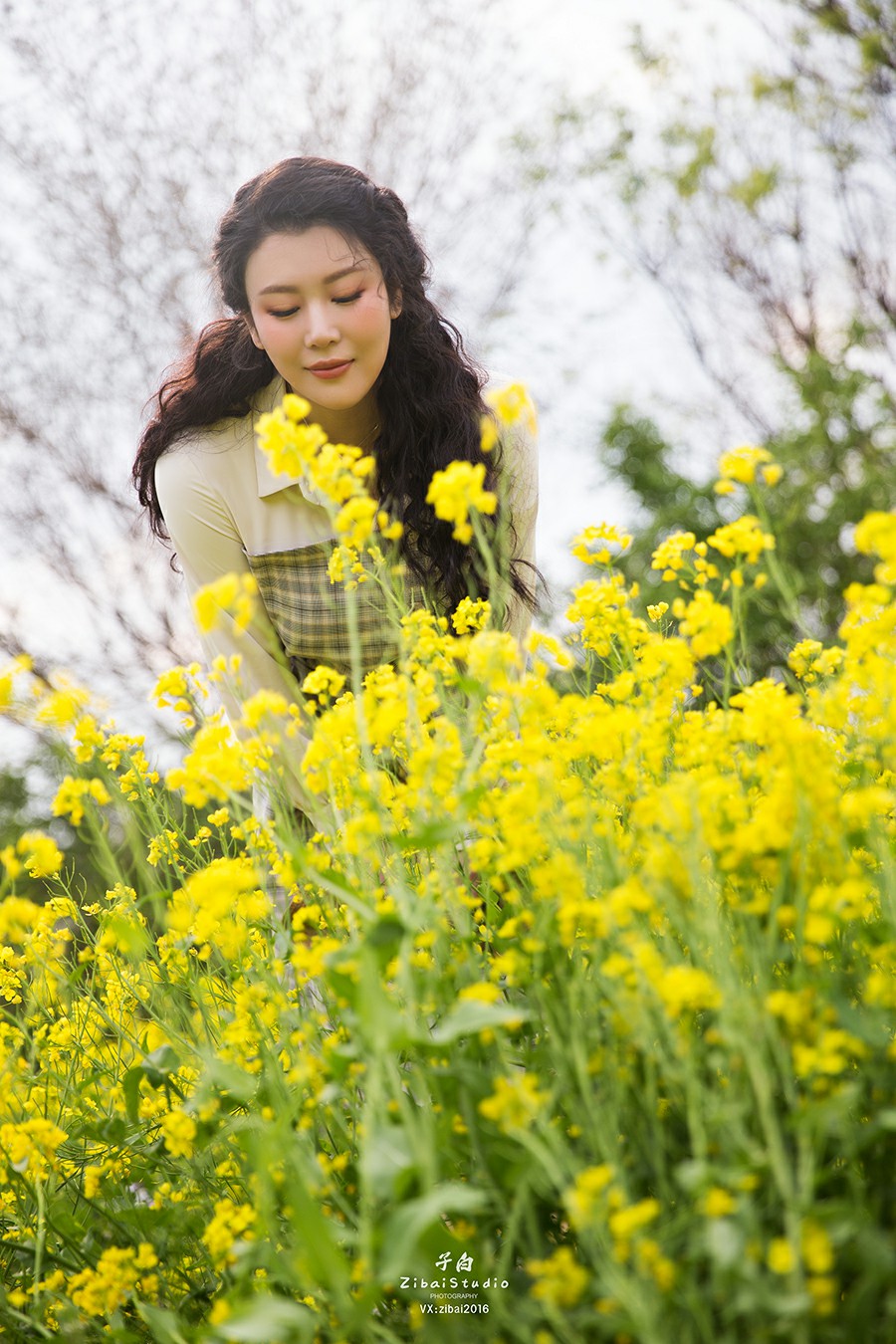 [TouTiao头条女神]2020.04.20 钟晴 油菜花的晴天